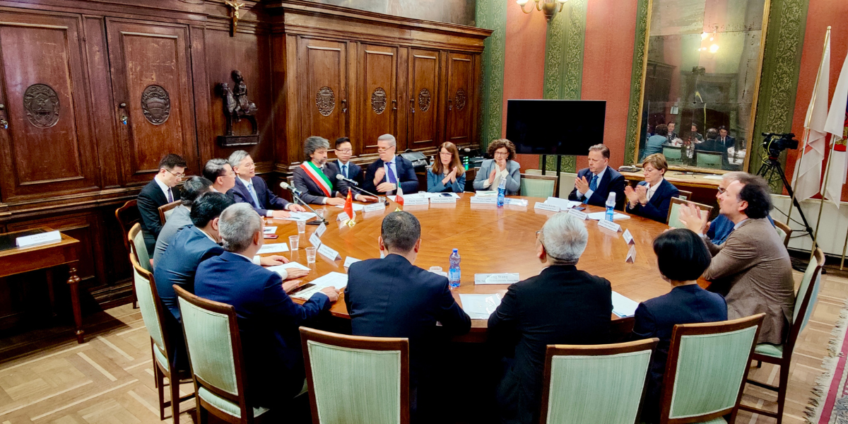 Roundtable Hangzhou-Verona in Sala Arazzi of the Verona City Council