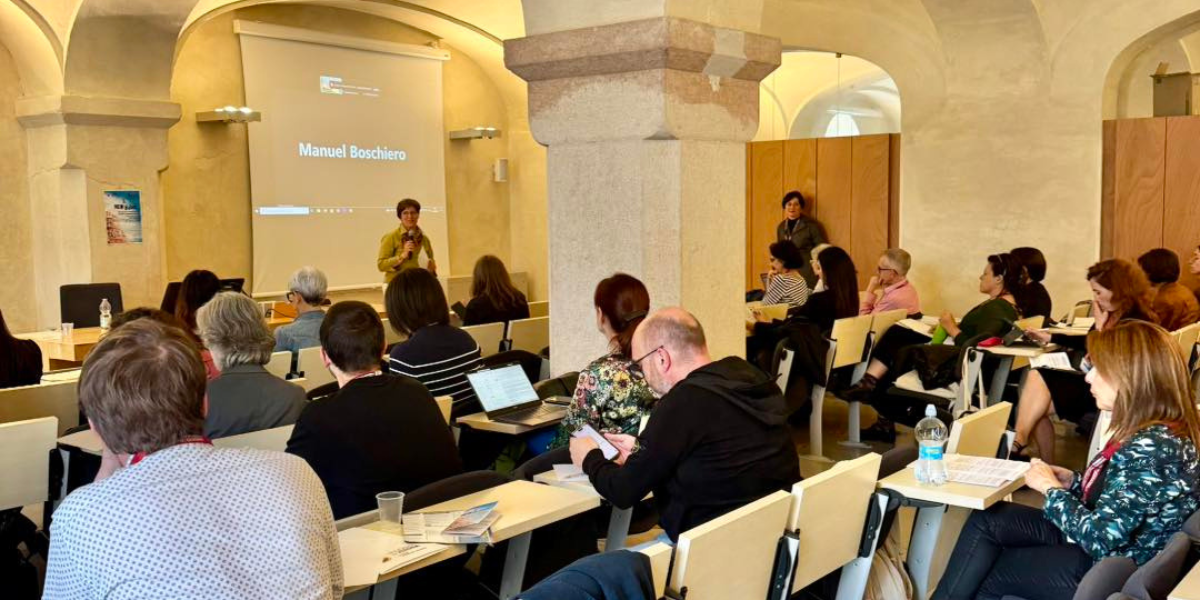 Aula SMT1 gremita per il convegno a New Babel